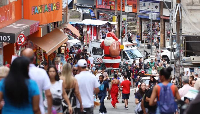  Novo salário mínimo será de R$ 1.621 em 2026 